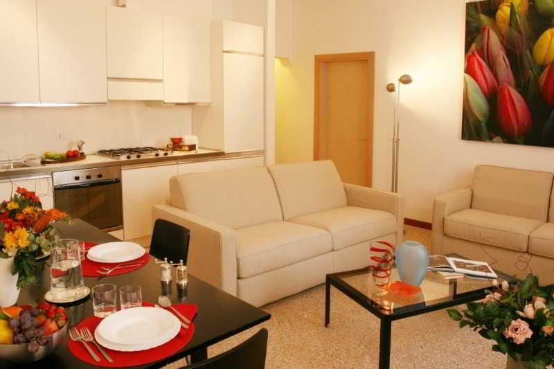 Ca' Foscolo Apart-hotel 2*
