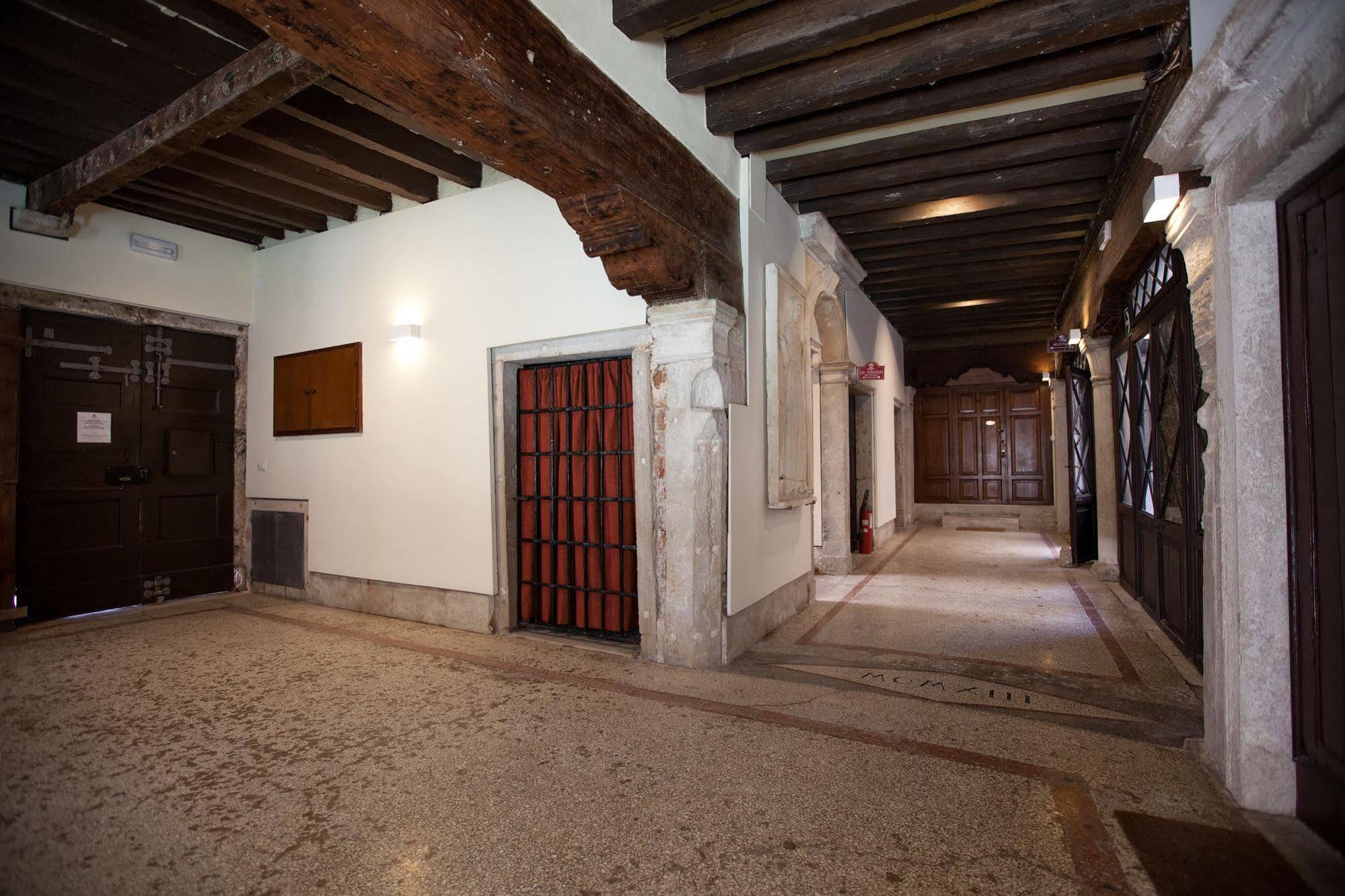 Ca' Foscolo Apart-hotel